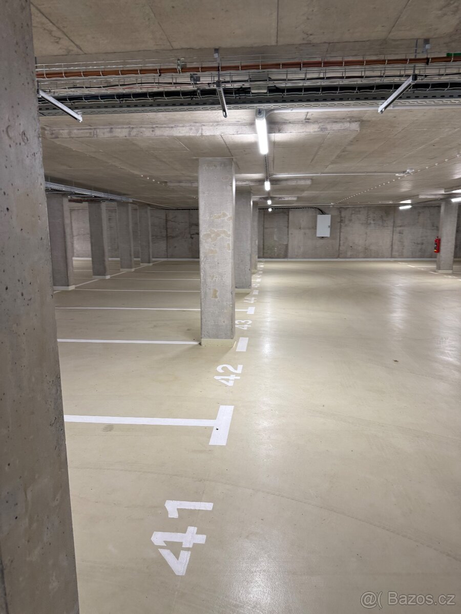 Prodej bytu 3+kk s terasou a garáží, Praha 9 – Vysočany — fotka 3
