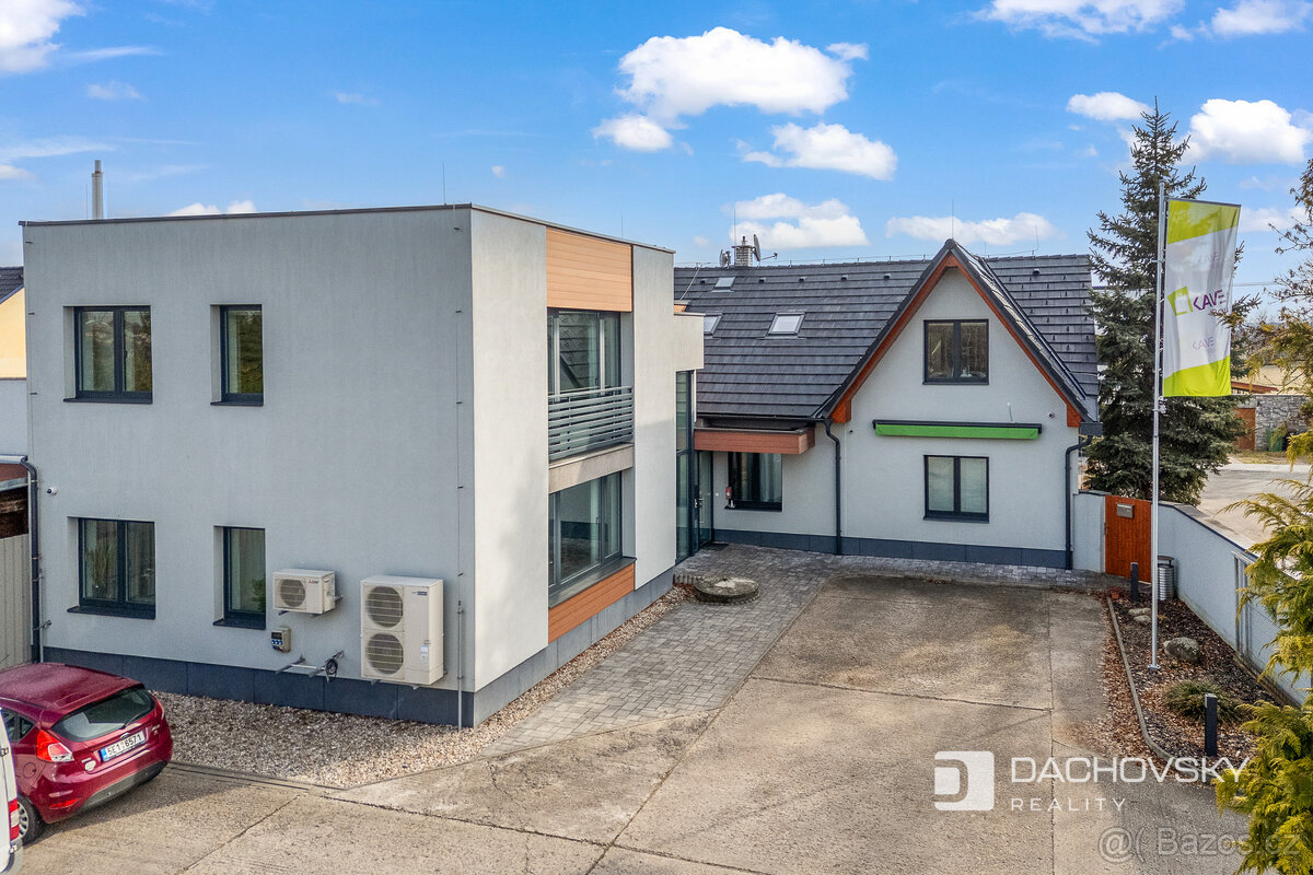 Prodej restaurace s bytem, Jindřichův Hradec – centrum — fotka 2