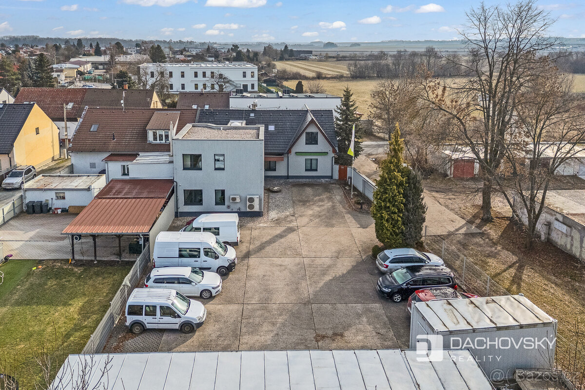 Prodej restaurace s bytem, Jindřichův Hradec – centrum — fotka 3