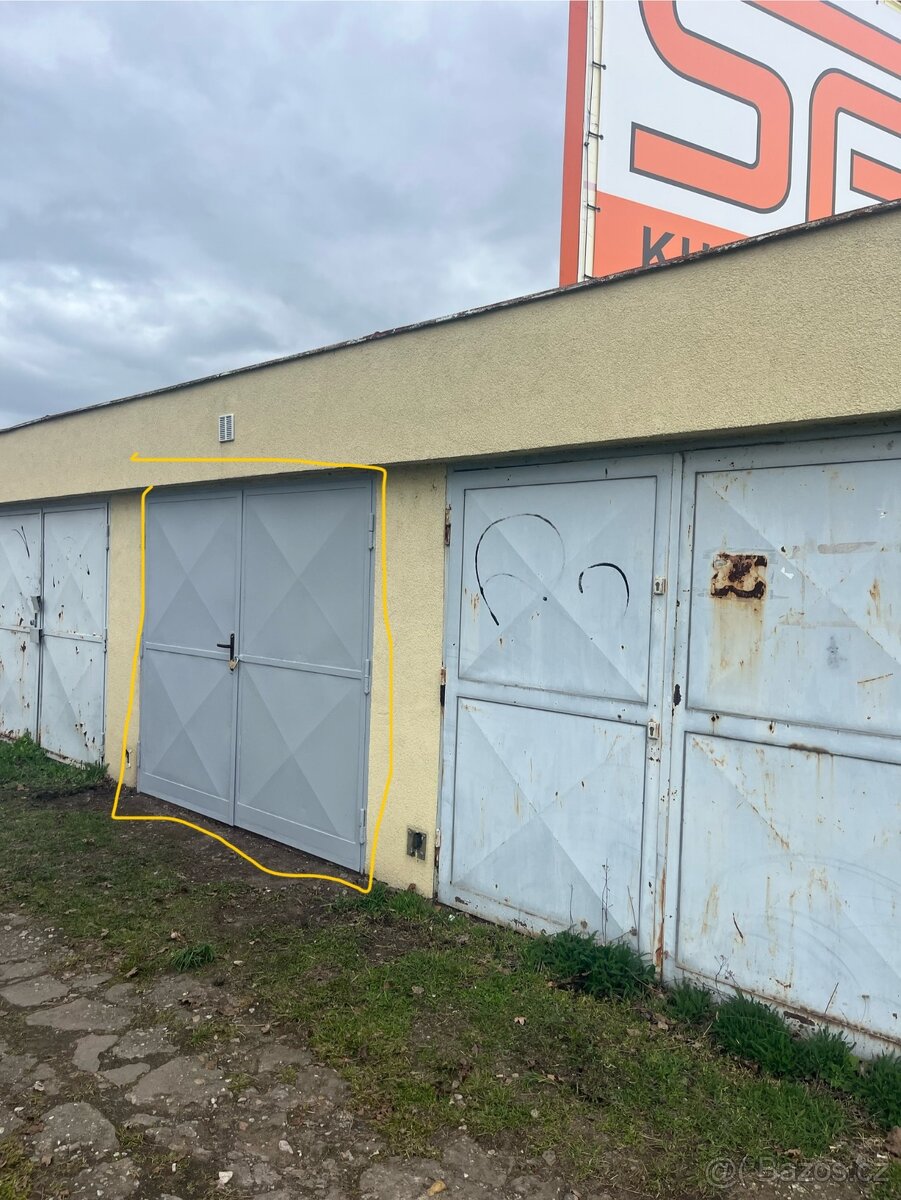 Prodej zděné garáže v uzavřeném areálu, Praha 6 – Dejvice — fotka 2