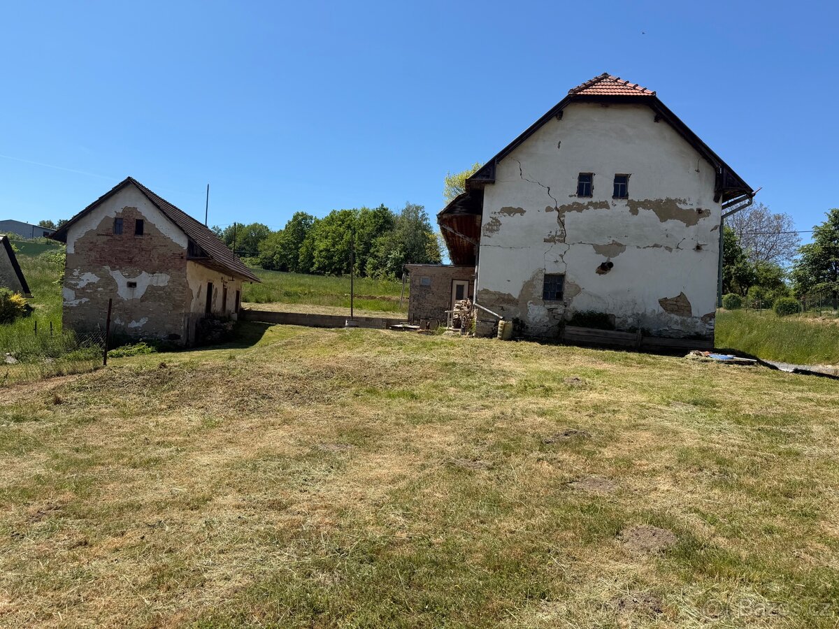 Prodej prvorepublikové vily 6+2, Karlovy Vary — fotka 3