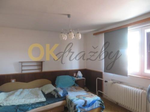 Dražba domu - Břežany — fotka 9