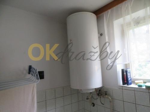 Dražba domu - Červený Kostelec — fotka 52