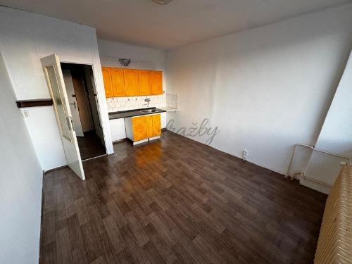 Dražba bytu 1+kk - Klášterec nad Ohří — fotka 2